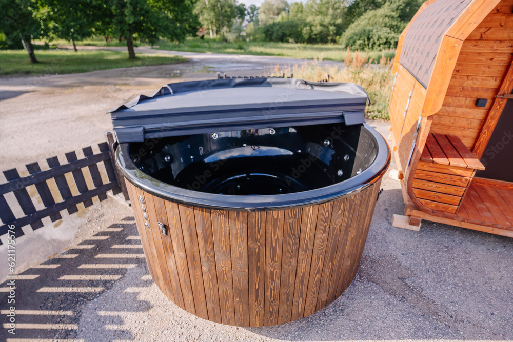 Naklejka premium partially open lid for hot tub