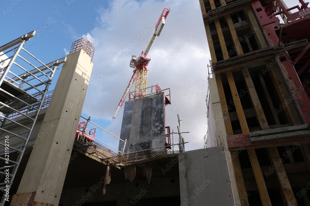 Obraz premium It gathers a wide variety of construction equipment, facilities, devices, vehicles, outfits, concrete walls, materials, colors and more.