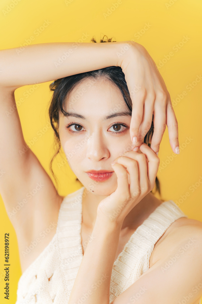 Naklejka premium 女性の美容イメージ スキンケア コスメ