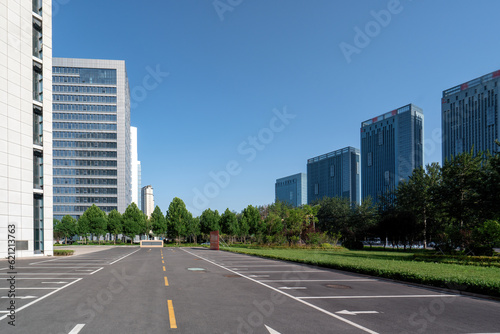 Weifang Shouguang City landscape and parking lot © 昊 周