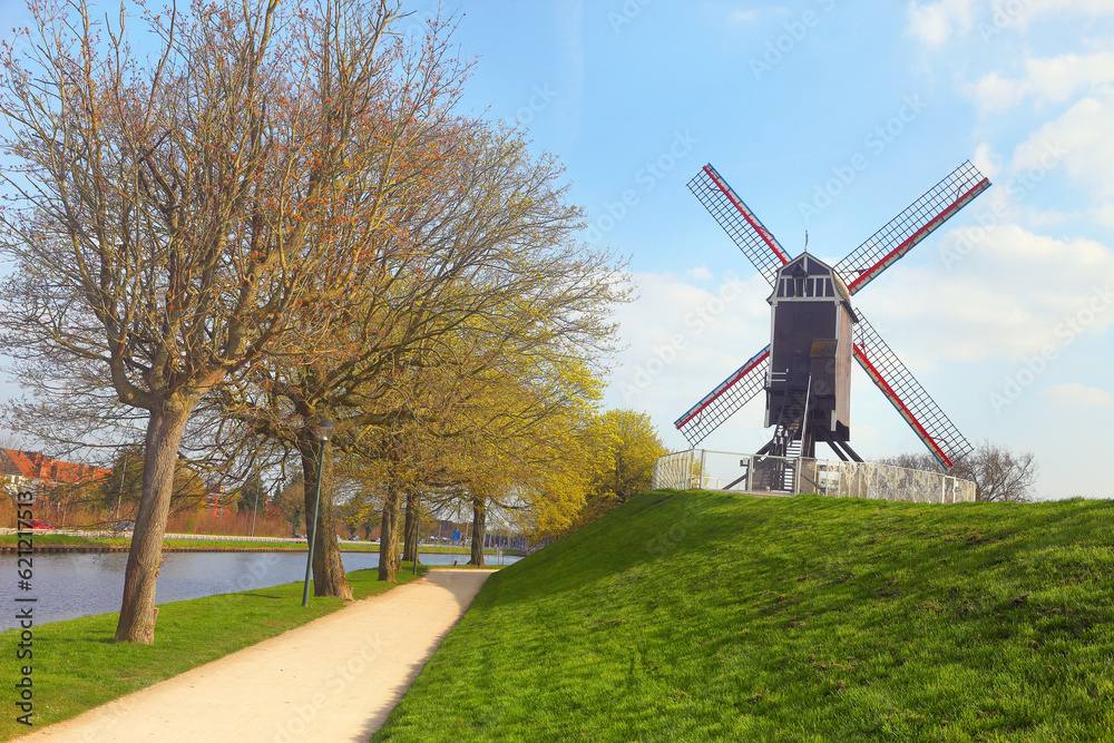 Obraz premium Bruges, Belgium, the Sint Janshuis windmill