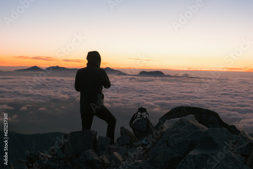 夏の山