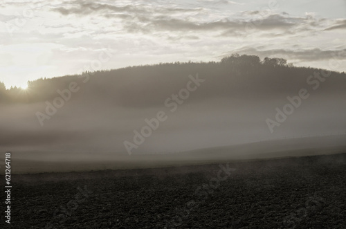 Nebel zieht übers Land photo