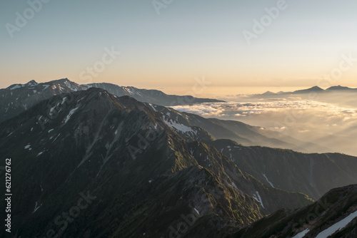 夏の山