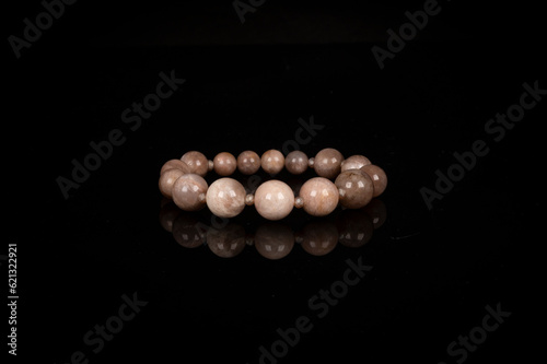 Obraz na płótnie Gemstone beaded bracelets. Healing natural stones. Handmade jewelry. w salonie
