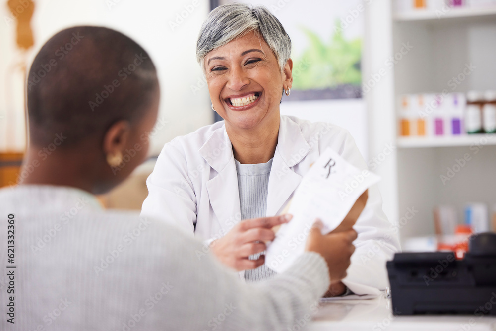 Obraz premium Senior pharmacist woman, customer and paper with smile, prescription and pointing with advice. Mature pharmacy manager, document and helping hand for wellness, healthcare and retail store for drugs