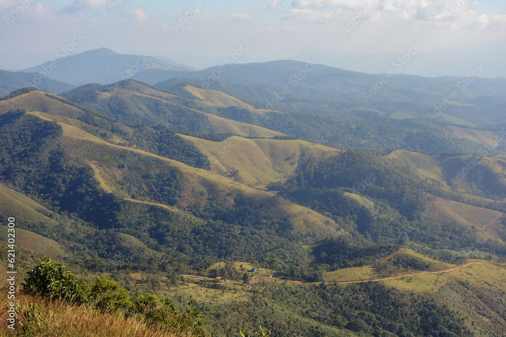 Obraz premium mountains of Serra da Mantiqueira, in Sao Bento do Sapucai, Sao Paulo, Brazil