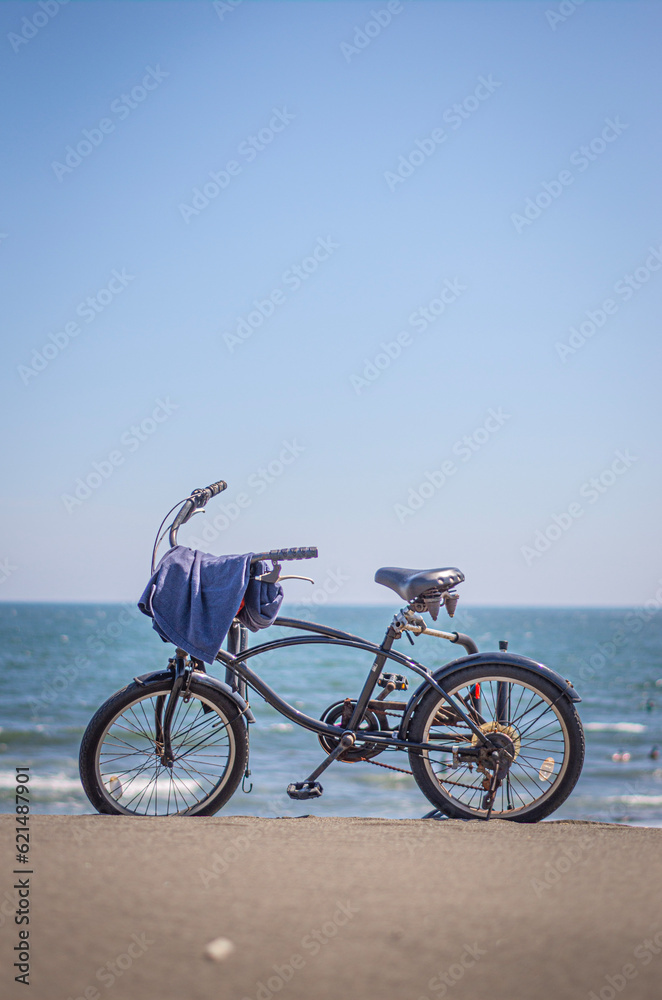 Fototapeta premium bike on the beach