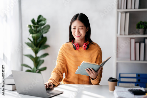 Distance education learning concept, Young woman in sweater stud