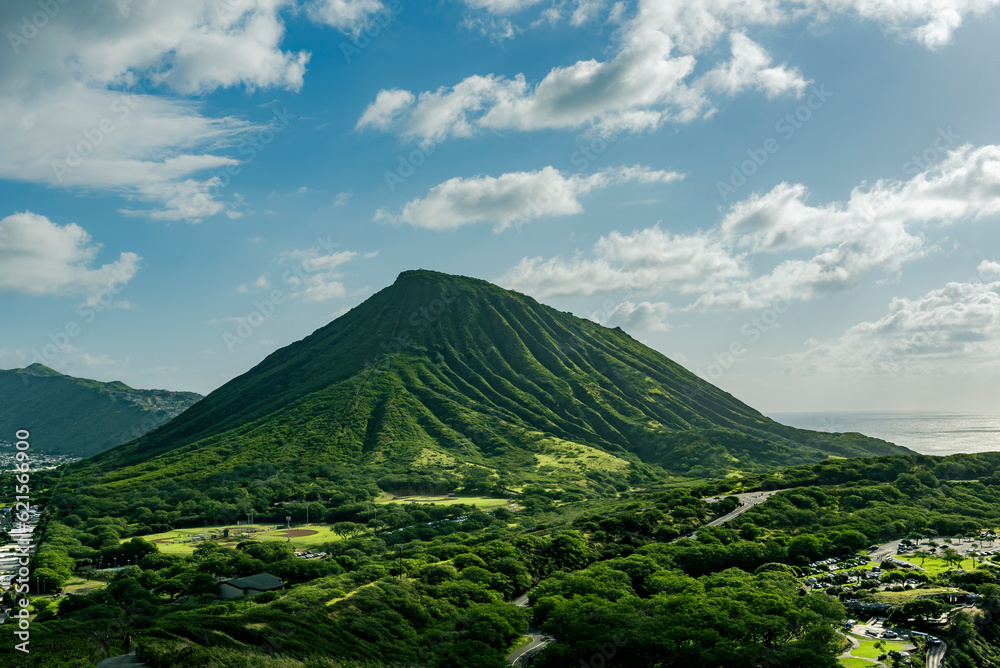 Fototapeta premium Koko crater on oahu a volcano renmant
