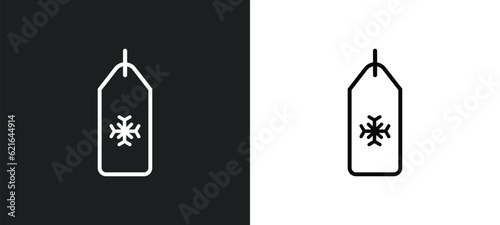 gift tag outline icon in white and black colors. gift tag flat vector icon from christmas collection for web, mobile apps and ui.