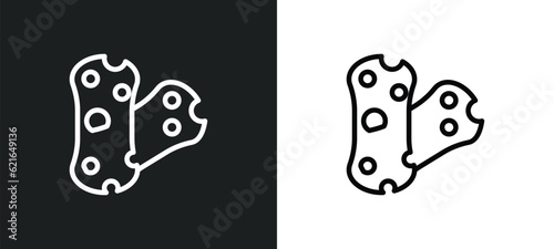bath sponge outline icon in white and black colors. bath sponge flat vector icon from beauty collection for web, mobile apps and ui.