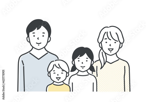 笑顔の4人家族／上半身