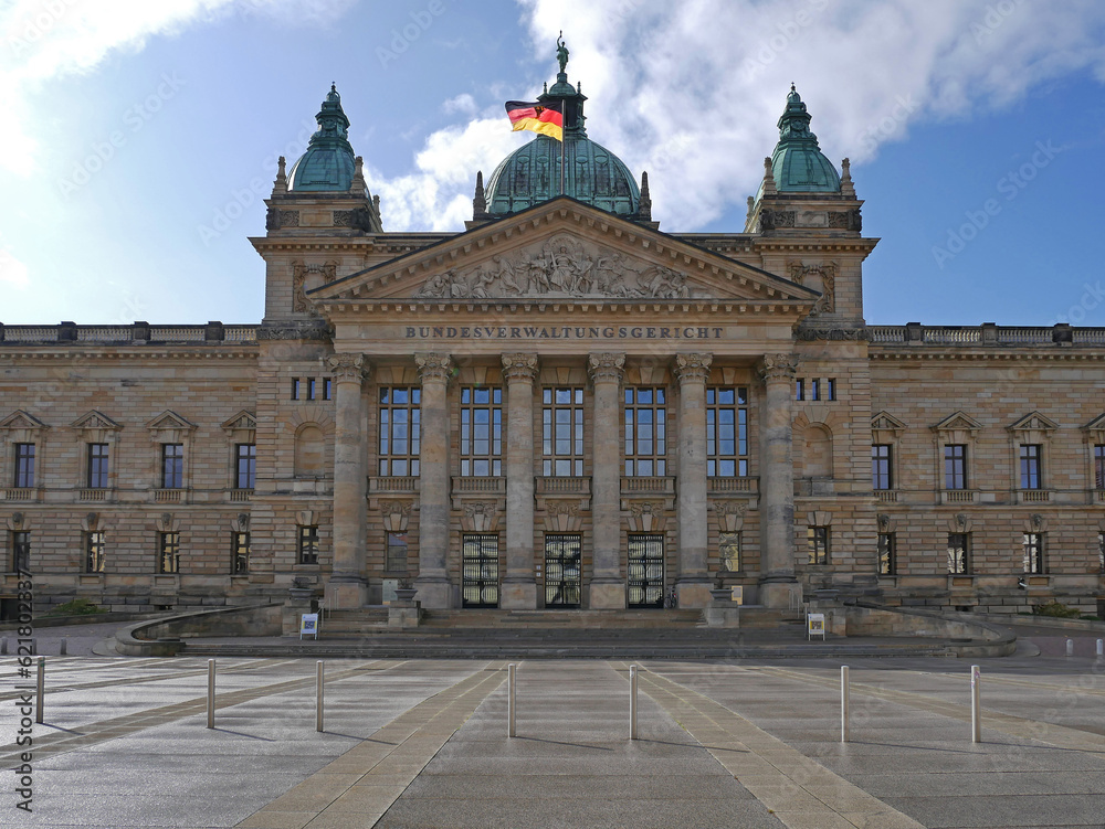 Das deutsche Bundesverwaltungsgericht in Leipzig am Feiertag. Sachsen, Deutschland
