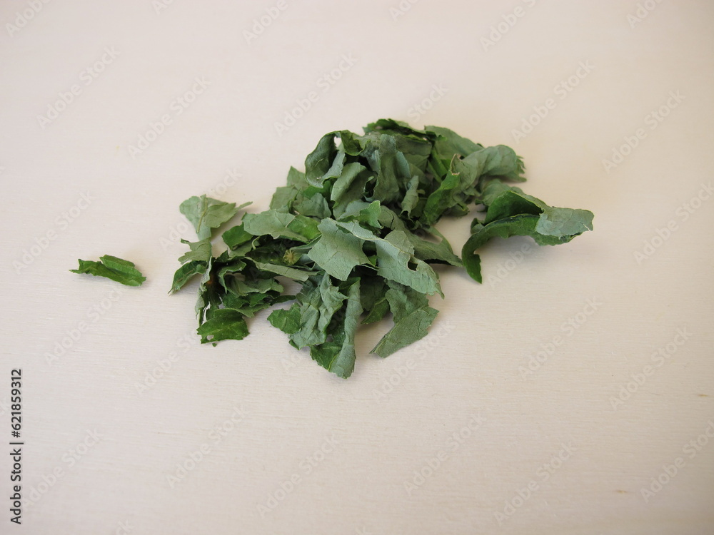 Dried garden nasturtium herbs, Tropaeoli herba Dried garden nasturtium herbs, Tropaeoli herba