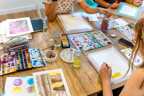 Watercolor Workshop. Watercolor Symphony: Women Harmonizing Colors and Brushstrokes in Workshop