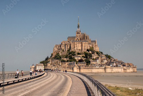 Le Mont Saint-Michel vu de la route