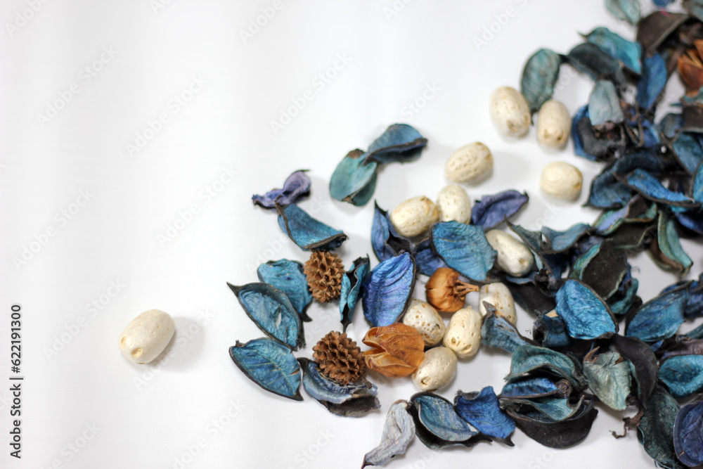 A mix of dry flowers, leaves, petals, and other plant parts. Potpourri