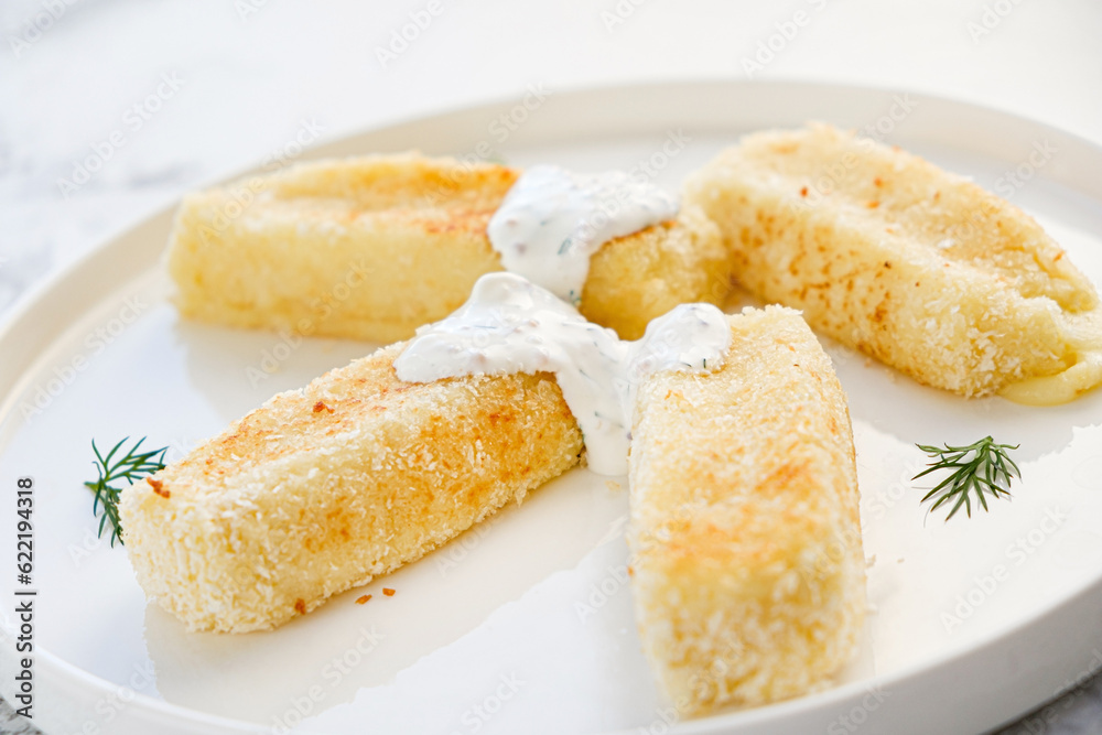 mozzarella sticks with cream sauce mozzarella sticks with cream sauce