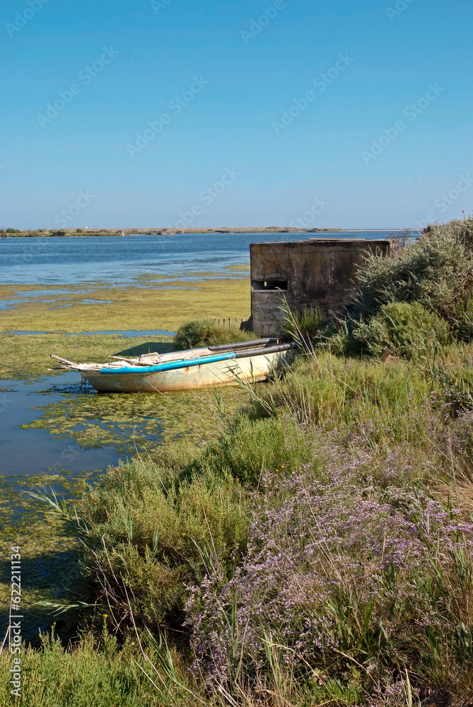 Réserve et zone de chasse; cabanes de chasseurs; riviére l'Orb; region