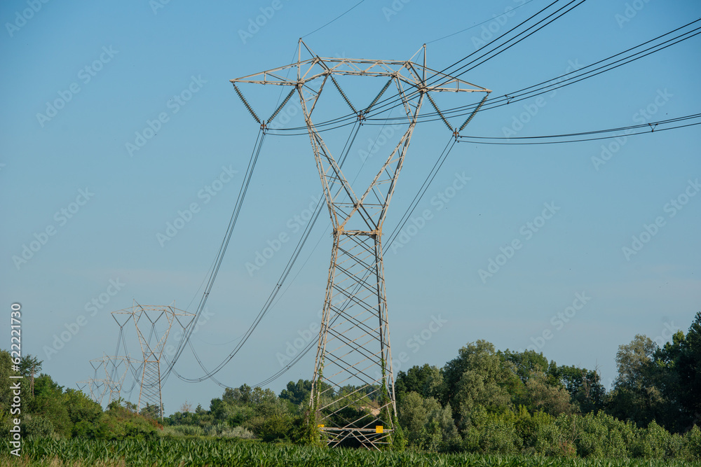 Electricity pylon for high voltage