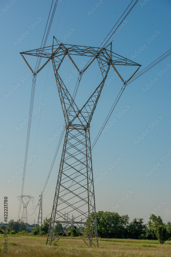 Electricity pylon for high voltage
