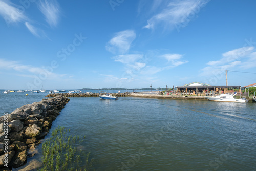 Bassin d Arcachon  Gironde  France . Le port ostr  icole d Ar  s