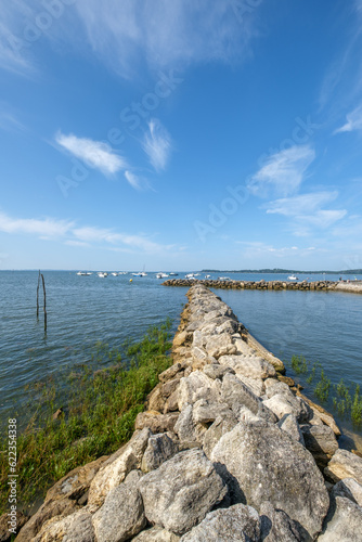 Bassin d Arcachon  Gironde  France . Le port ostr  icole d Ar  s