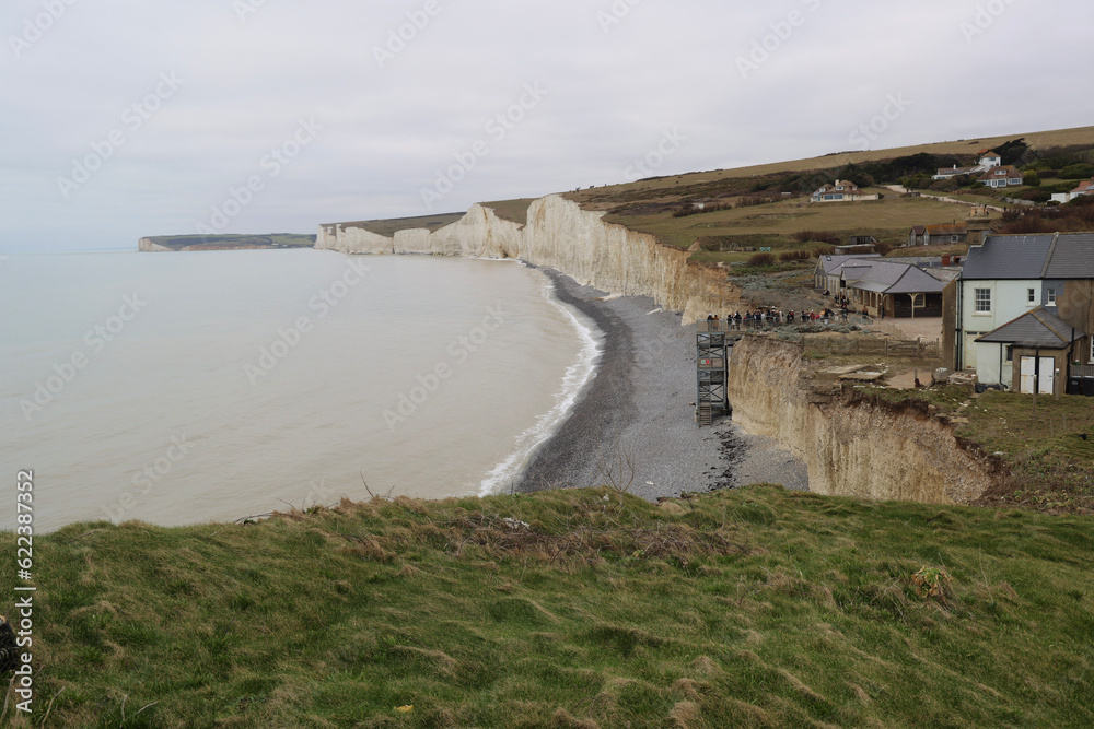 A Winter walk in East Sussex to see the Seven Sisters, Cuckmere Haven and the Long Man of Wilmington. A calming walking weekend on Englands chalk cliff coastline.