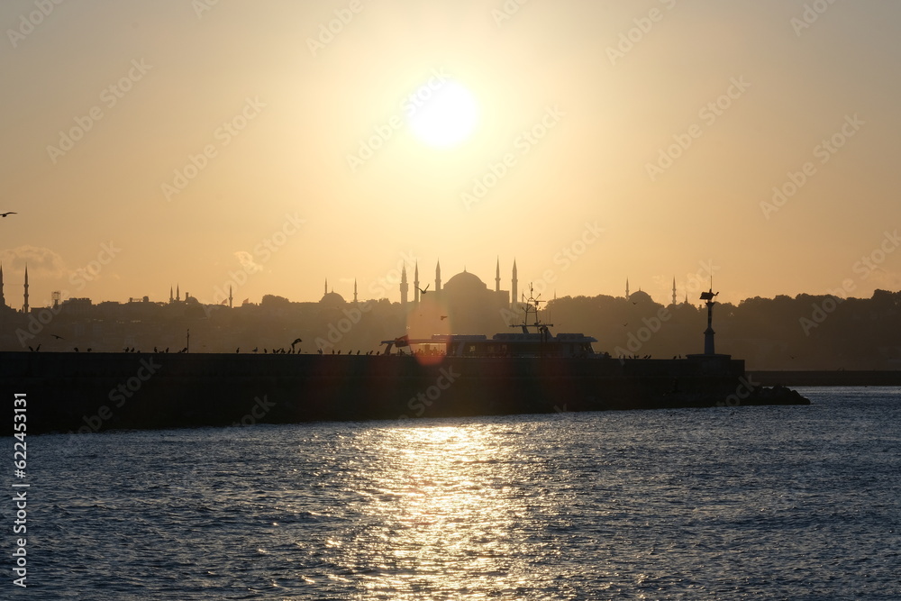 Sunset over Istanbul Siluette