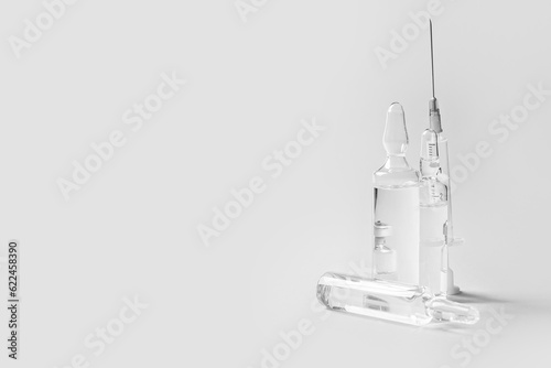 Medical ampules with syring...
