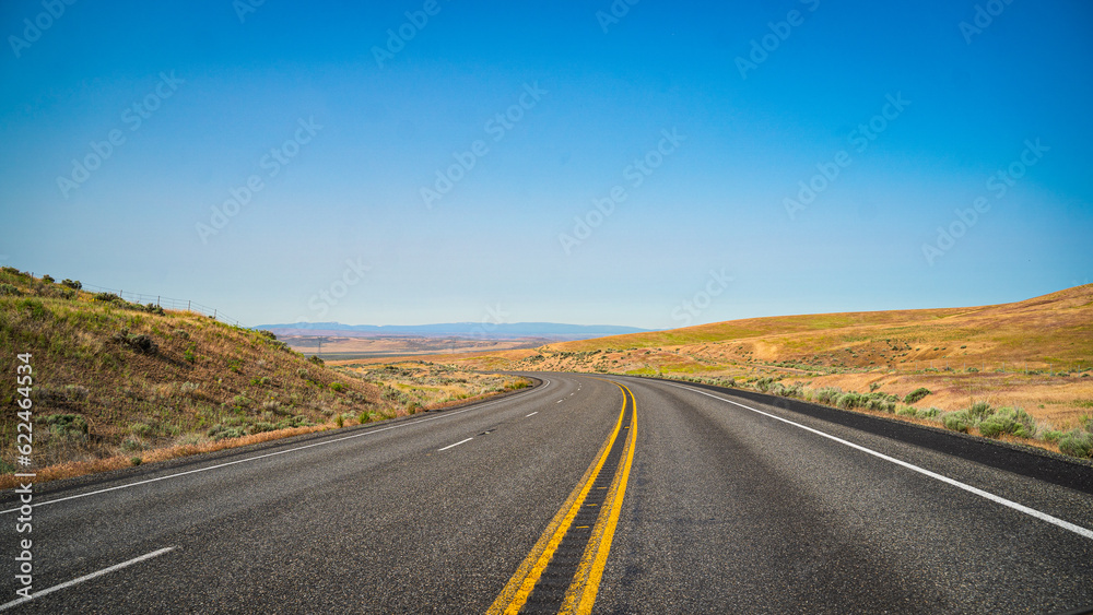 Fototapeta premium Empty High in Eastern Oregon