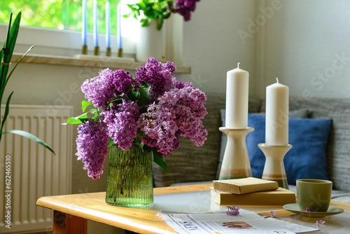 Vase with beautiful lilac f...