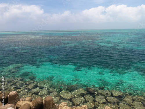 沖縄、海岸の風景