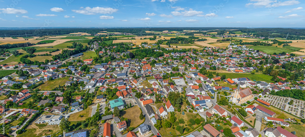 Die Gemeinde Aindling im Luftbild, Blick nach Osten ins Wittelsbacher Land