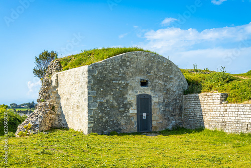Fotografie Former guardhouse of Fort la Prée in La Flotte, France