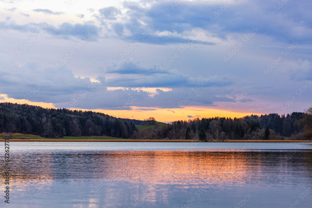 Fototapeta premium Majestic Lakes - Seehamer See
