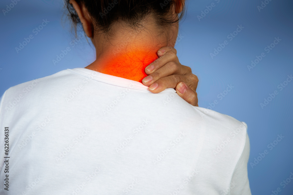 Woman neck pain from overwork Symptoms of office syndrome The most