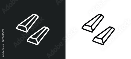 gold bar outline icon in white and black colors. gold bar flat vector icon from luxury collection for web, mobile apps and ui.