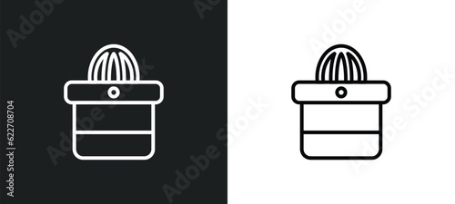 squeezer outline icon in white and black colors. squeezer flat vector icon from kitchen collection for web, mobile apps and ui.