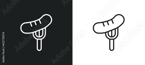 oktoberfest outline icon in white and black colors. oktoberfest flat vector icon from drinks collection for web, mobile apps and ui.