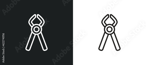 tooth pliers outline icon in white and black colors. tooth pliers flat vector icon from dentist collection for web, mobile apps and ui.