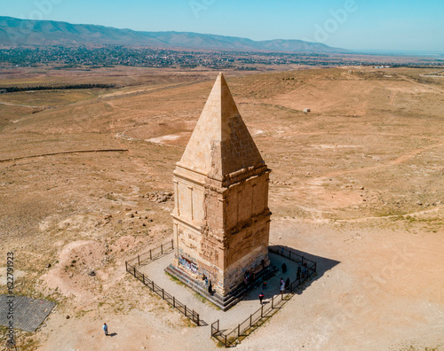 Aerial view of Kamouh el Hermel. Hermel, Leban photo