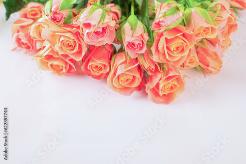 Fototapeta Naklejka Na Ścianę i Meble -  カラフルなバラの花束