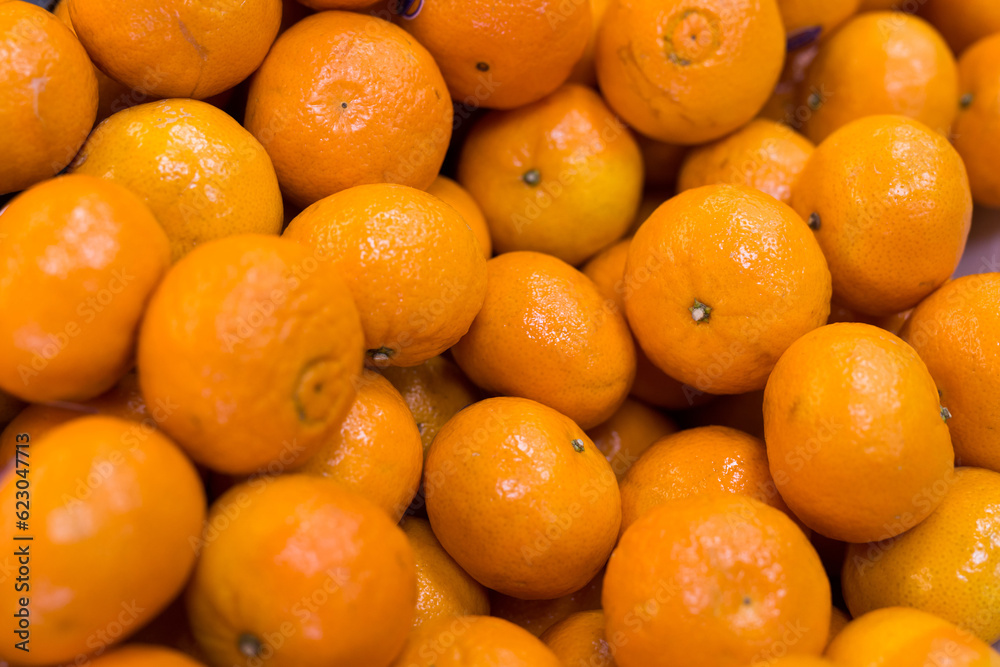 apetitic juicy farm mandarins at market counter apetitic juicy farm mandarins at market counter