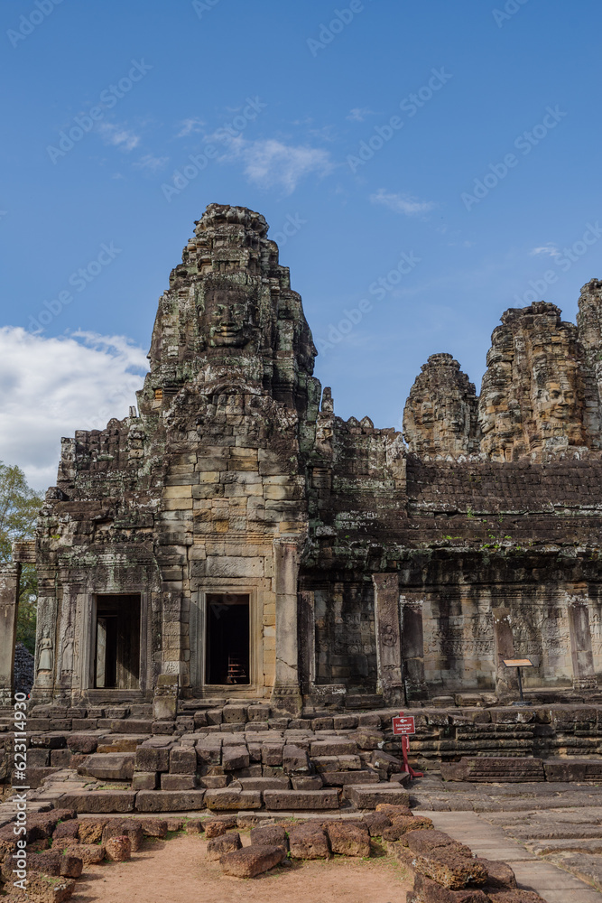 stupa et portes,  Bayon, Angkor