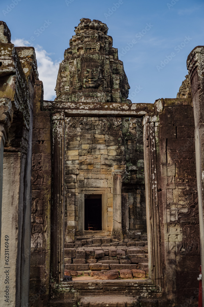 Un passage dans le Bayon à Angkor