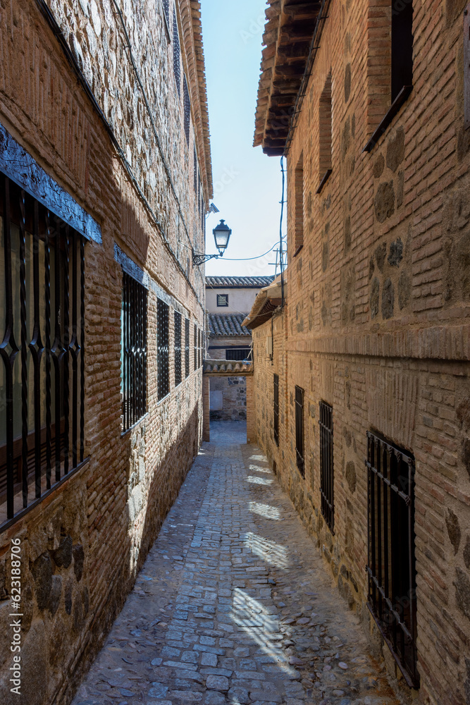 Calles y edificios de Toledo, España