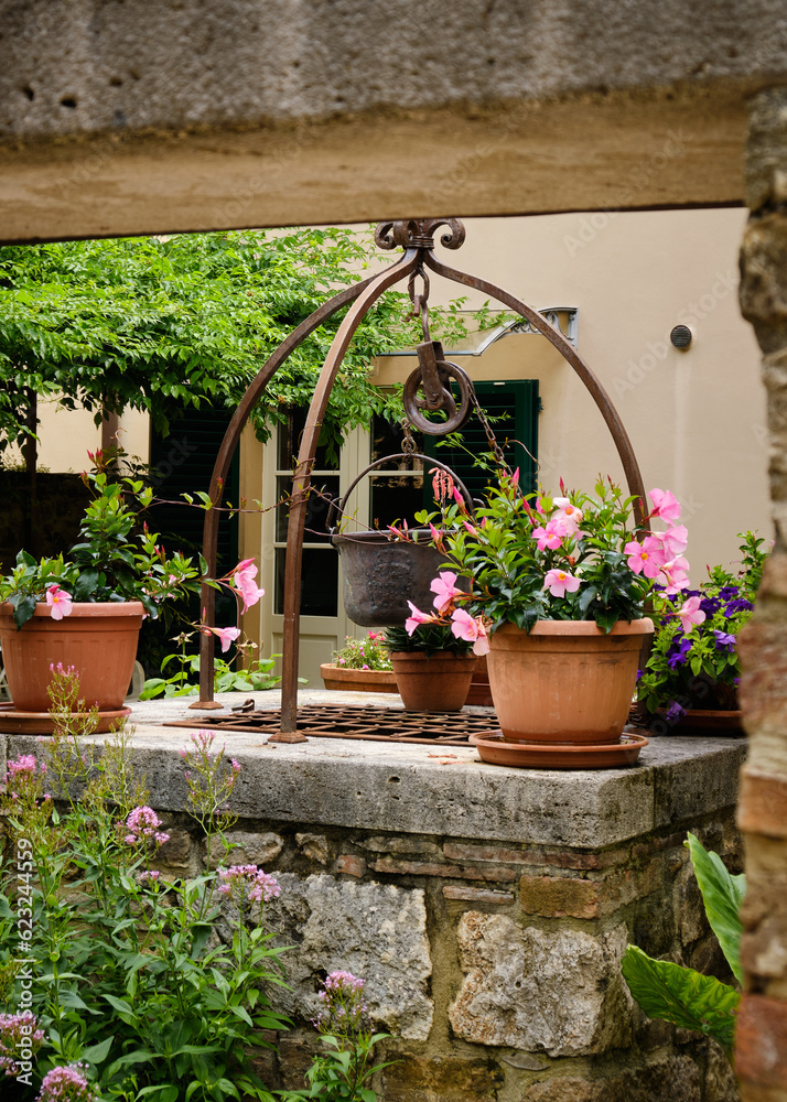 Foto scattata nel famoso Giardino delle Rose a San Quirico d'Orcia.