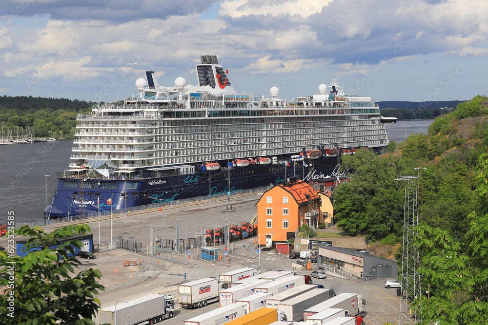  Foto zu Stockholm, Sweden - July 13, 2023: The cruise ship Mein Schiff 6 moored 